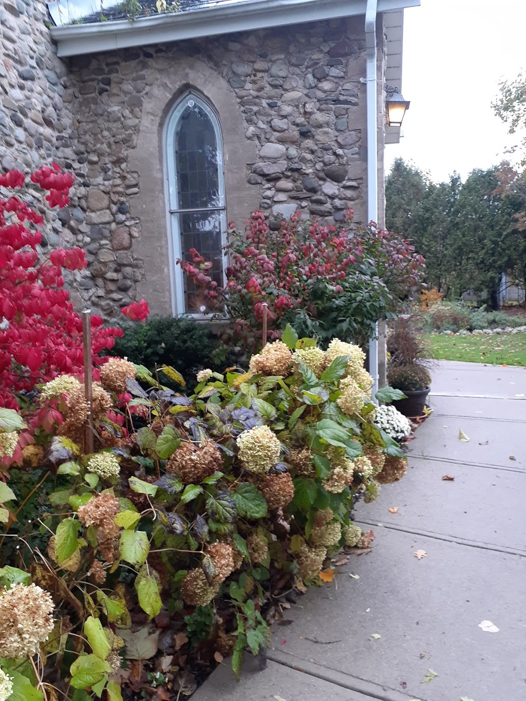 St. Annes Anglican Church | 1344 Commissioners Rd W, London, ON N6K 1E1, Canada | Phone: (519) 471-0800