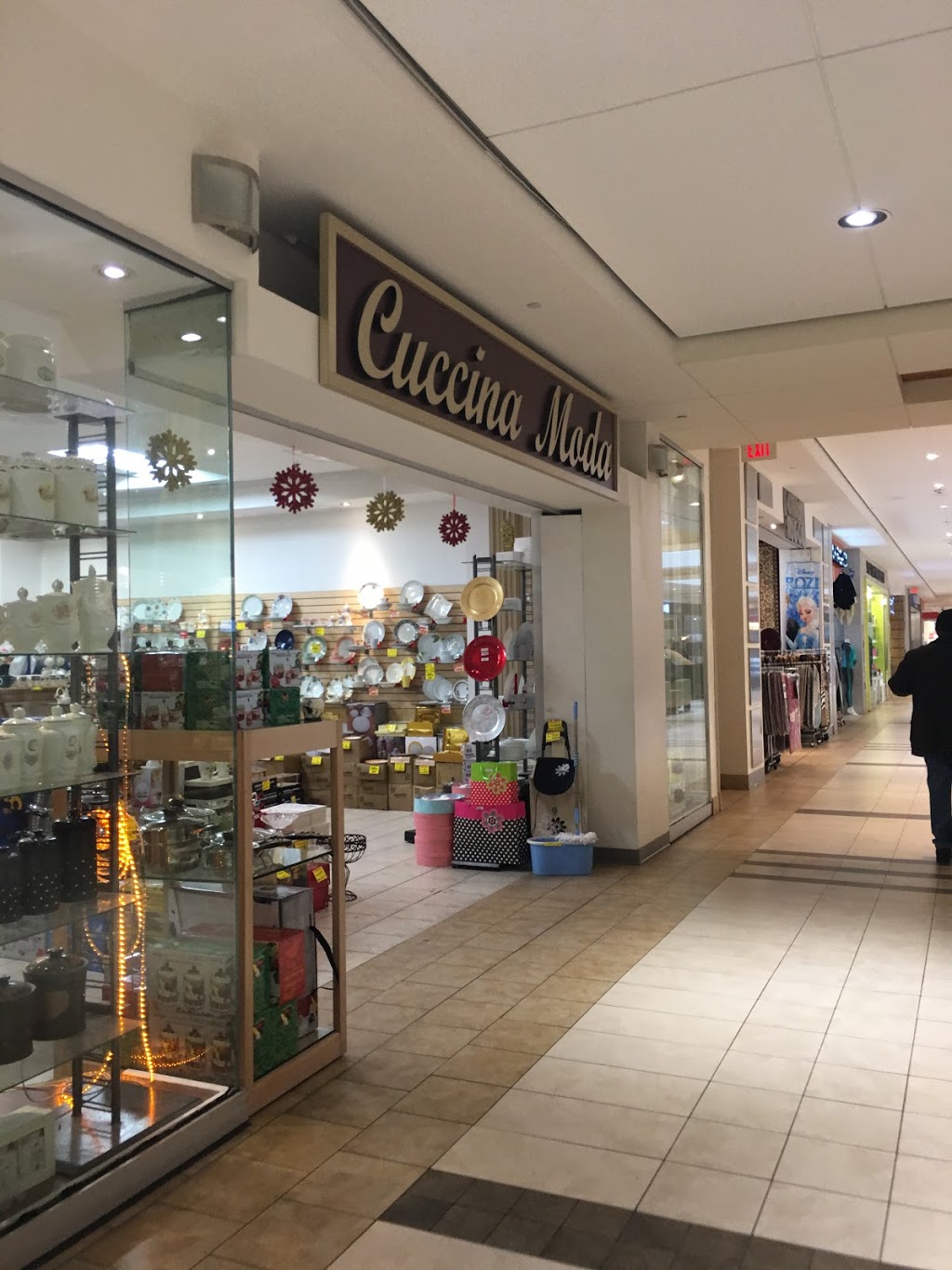 Cuccina Moda | 25 Peel Centre Dr, Brampton, ON L6T 3R5, Canada | Phone: (905) 216-7423