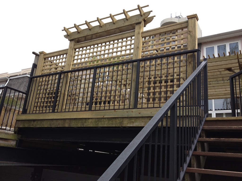 oakvilledeck | 377 Yale Crescent, Oakville, ON L6L 3L6, Canada | Phone: (647) 495-4151