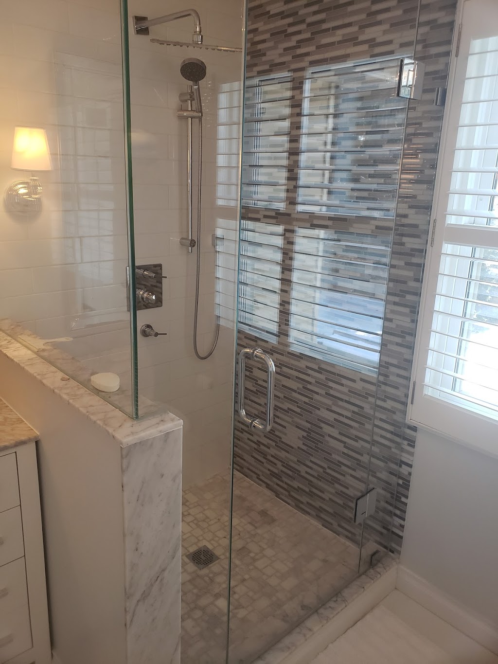 Modern homes contracting | 4099 Brickstone Mews, Mississauga, ON L5B 3M8, Canada | Phone: (647) 550-3442
