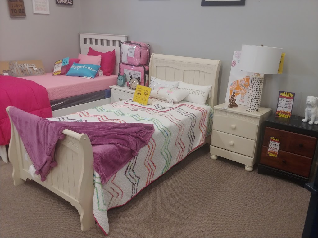 Ashley HomeStore | 184 Lynden Rd, Brantford, ON N3R 8A3, Canada | Phone: (226) 250-0138