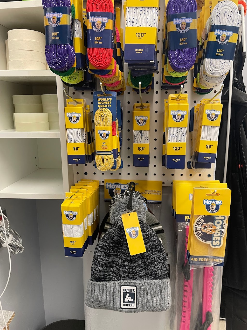 The Village Pro Shop - Manotick | 5572 Dr Leach Dr, Manotick, ON K4M 1C8, Canada | Phone: (613) 263-2858