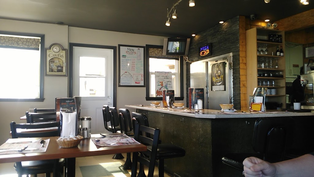 Restaurant Denis de la Jungle | 804 Rte Du Président Kennedy, Pintendre, QC G6C 1A2, Canada | Phone: (418) 835-9027