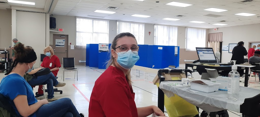 Centre 55 Plus de Châteauguay | 27 Bd Saint-Francis, Châteauguay, QC J6J 1Y2, Canada | Phone: (450) 698-0380