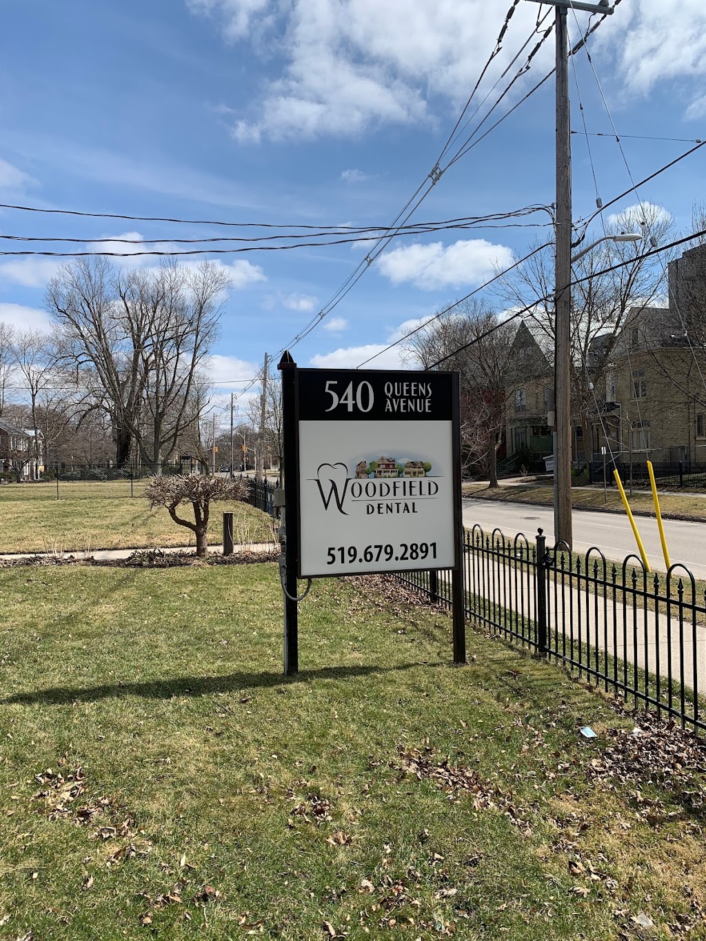 Woodfield Dental | 540 Queens Ave, London, ON N6B 1Y8, Canada | Phone: (519) 679-2891