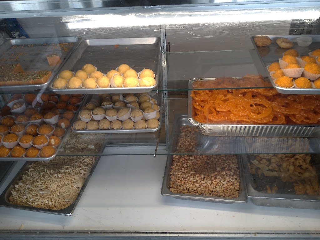 Pushap Restaurant | 4777 Bd des Sources, Pierrefonds - Roxboro, QC H8Y 3C6, Canada | Phone: (514) 683-0105