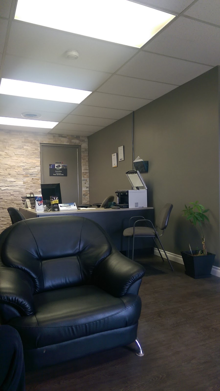 York Auto Centre | 2134 Crumlin Sideroad, London, ON N5V 3B8, Canada | Phone: (519) 679-5444
