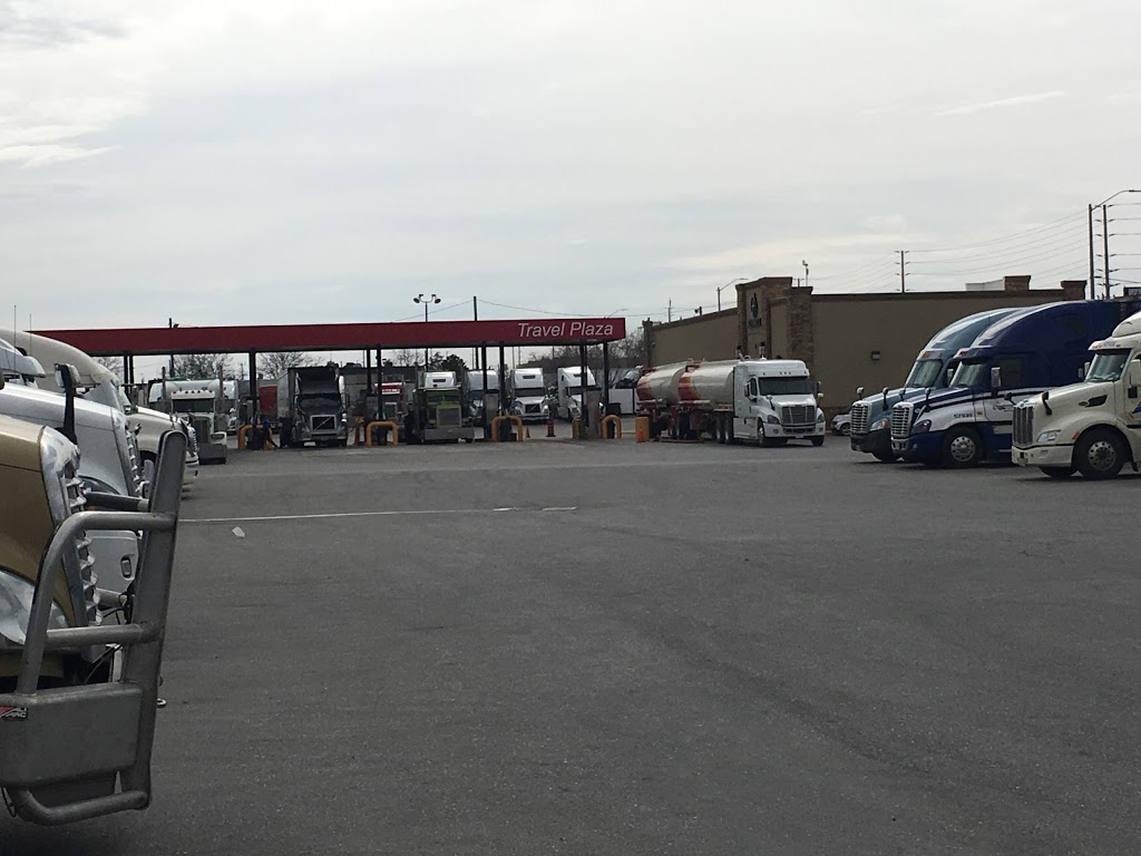 Flying J Travel Center | 1400 Britannia Rd E, Mississauga, ON L4W 1C8, Canada | Phone: (905) 564-6216