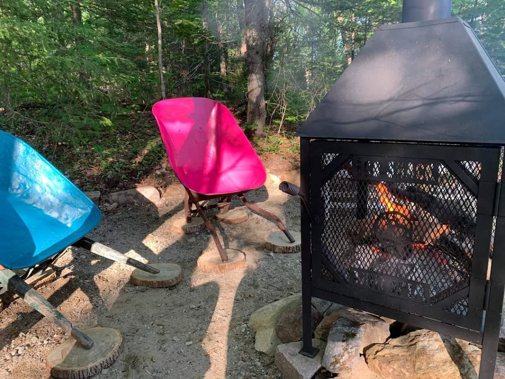 Éco Shack Nuitopia | 602-604, Rte Transcanadienne, Lac-Saguay, QC J0W 1L0, Canada | Phone: (450) 512-9846