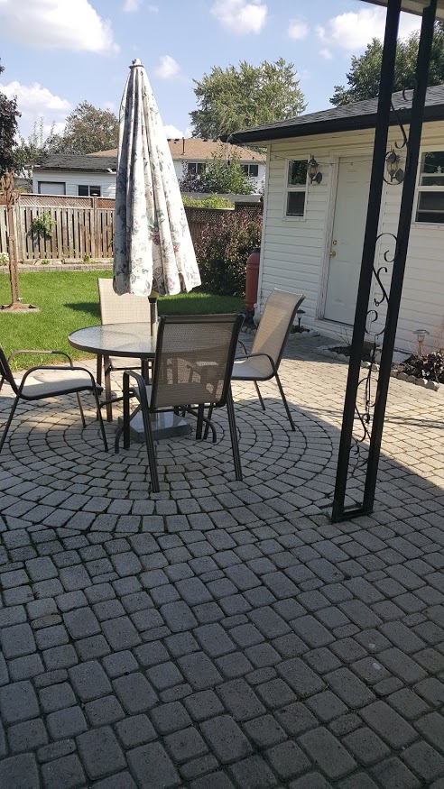 HouseLife Services -Estate Clearing, Senior Downsizing, Packing, | 30 Millburn Dr, Etobicoke, ON M9B 2W9, Canada | Phone: (647) 544-7667