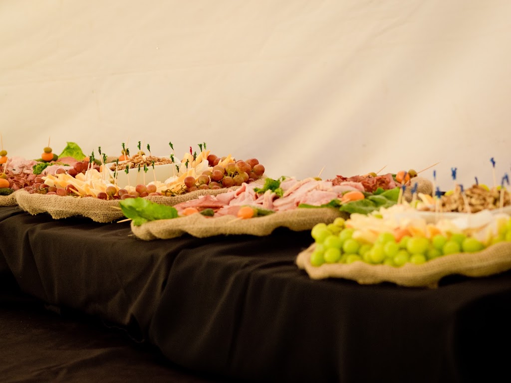 Salle la Tradition | 1124 Rang Sainte Cecile, Sainte-Béatrix, QC J0K 1Y0, Canada | Phone: (418) 655-6308