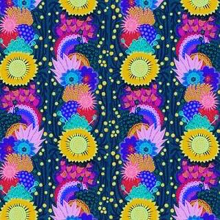 Artistic Quilts with Color | 14 Fitzgerald Rd, Trenton, ON K8V 0B1, Canada | Phone: (613) 438-6665
