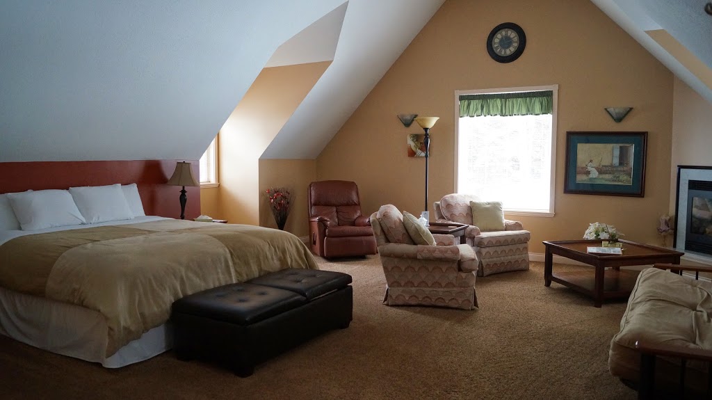 The Inn at the Ninth Hole | 5091 20 Ave SE, Salmon Arm, BC V1E 1X6, Canada | Phone: (800) 221-5955