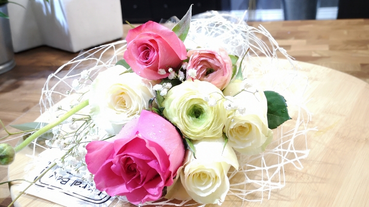 Floral Bay | 634 Major Mackenzie Dr E, Richmond Hill, ON L4C 1J9, Canada | Phone: (905) 237-7730