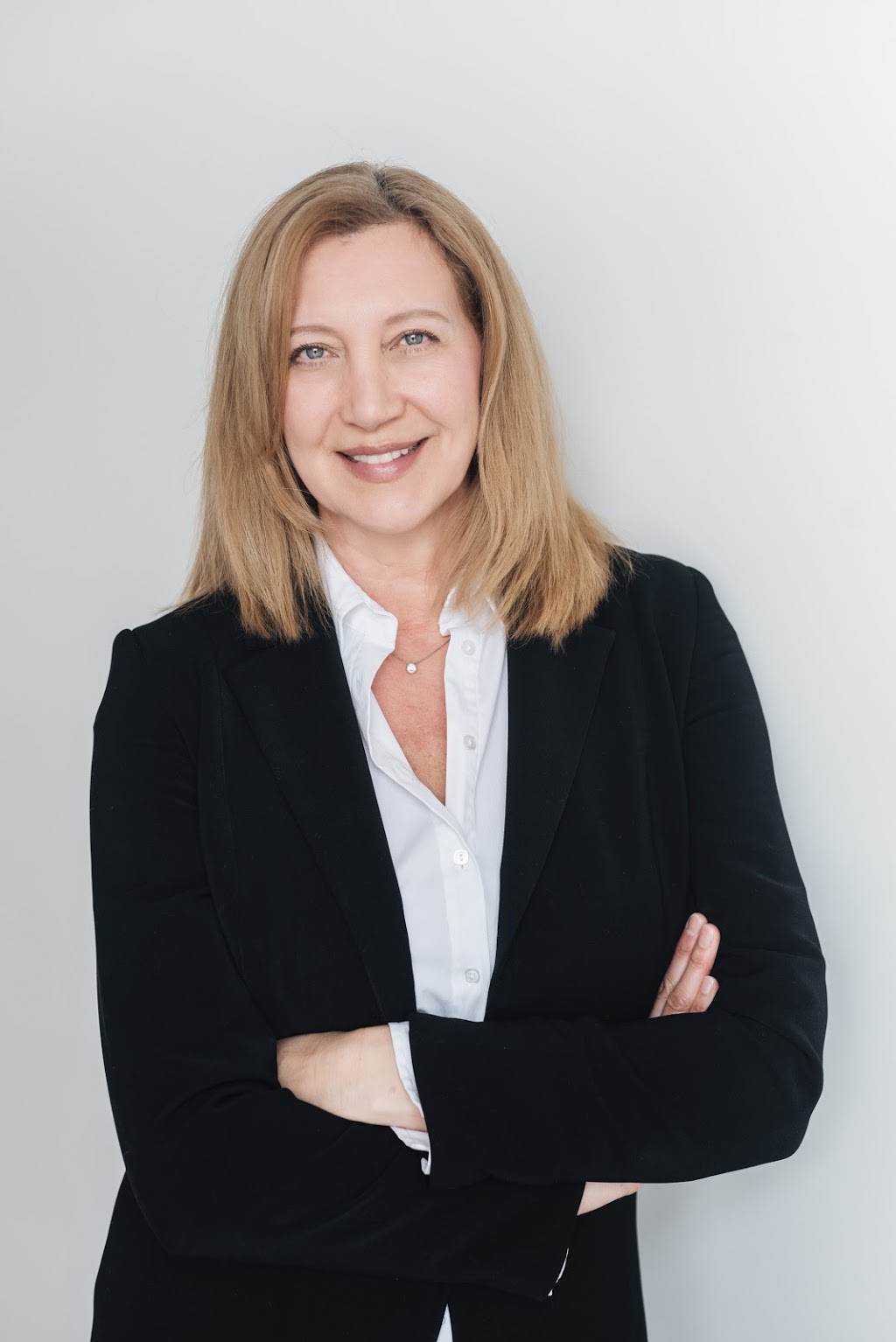 Martina Chaloupka, RE/MAX REALTY ENTERPRISES INC., BROKERAGE | 1697 Lakeshore Rd W, Mississauga, ON L5J 1J4, Canada | Phone: (416) 520-4779