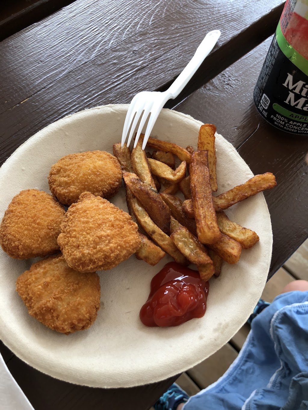 Cantine Ste-Helene | 374 4e Avenue, Sainte-Hélène-de-Bagot, QC J0H 1M0, Canada | Phone: (450) 791-2645