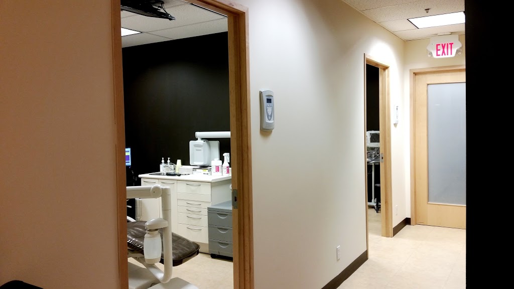 Brentwood Village Dental Clinic | 3630 Brentwood Rd NW #323, Calgary, AB T2L 1K8, Canada | Phone: (403) 210-5050