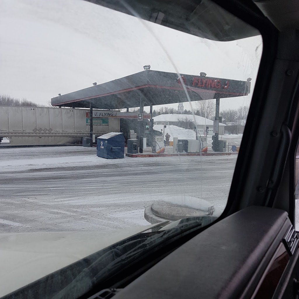 Flying J Truck Stop | 569 Rue Principale, Sainte-Hélène-de-Bagot, QC J0H 1M0, Canada | Phone: (450) 791-2232