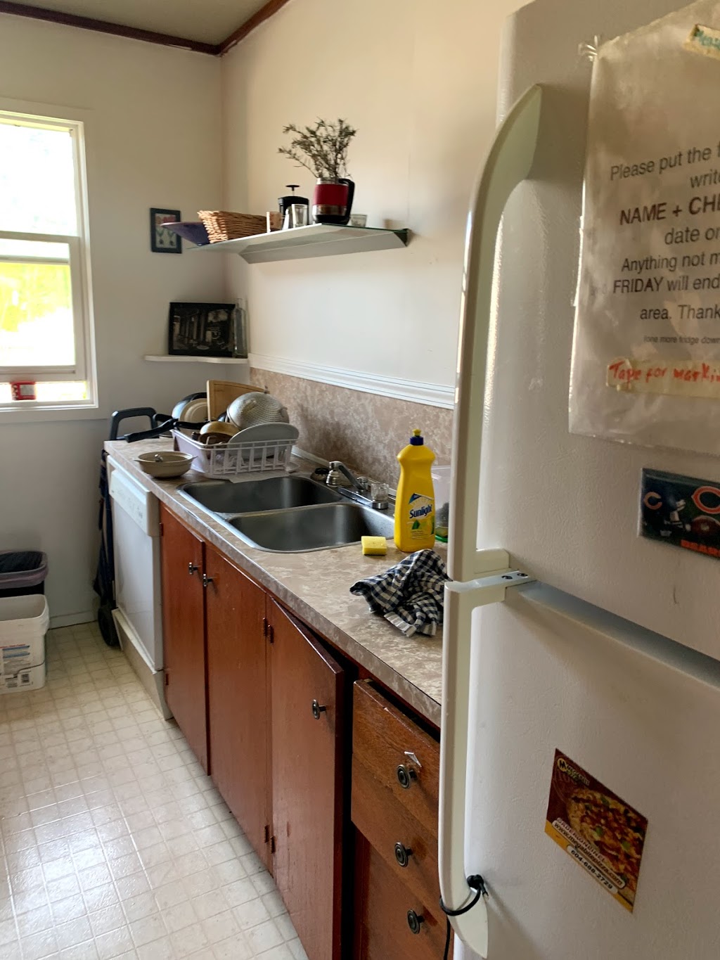 Vancouver Backpacker House | 7020 Gray Ave, Burnaby, BC V5J 1B9, Canada | Phone: (604) 710-6739