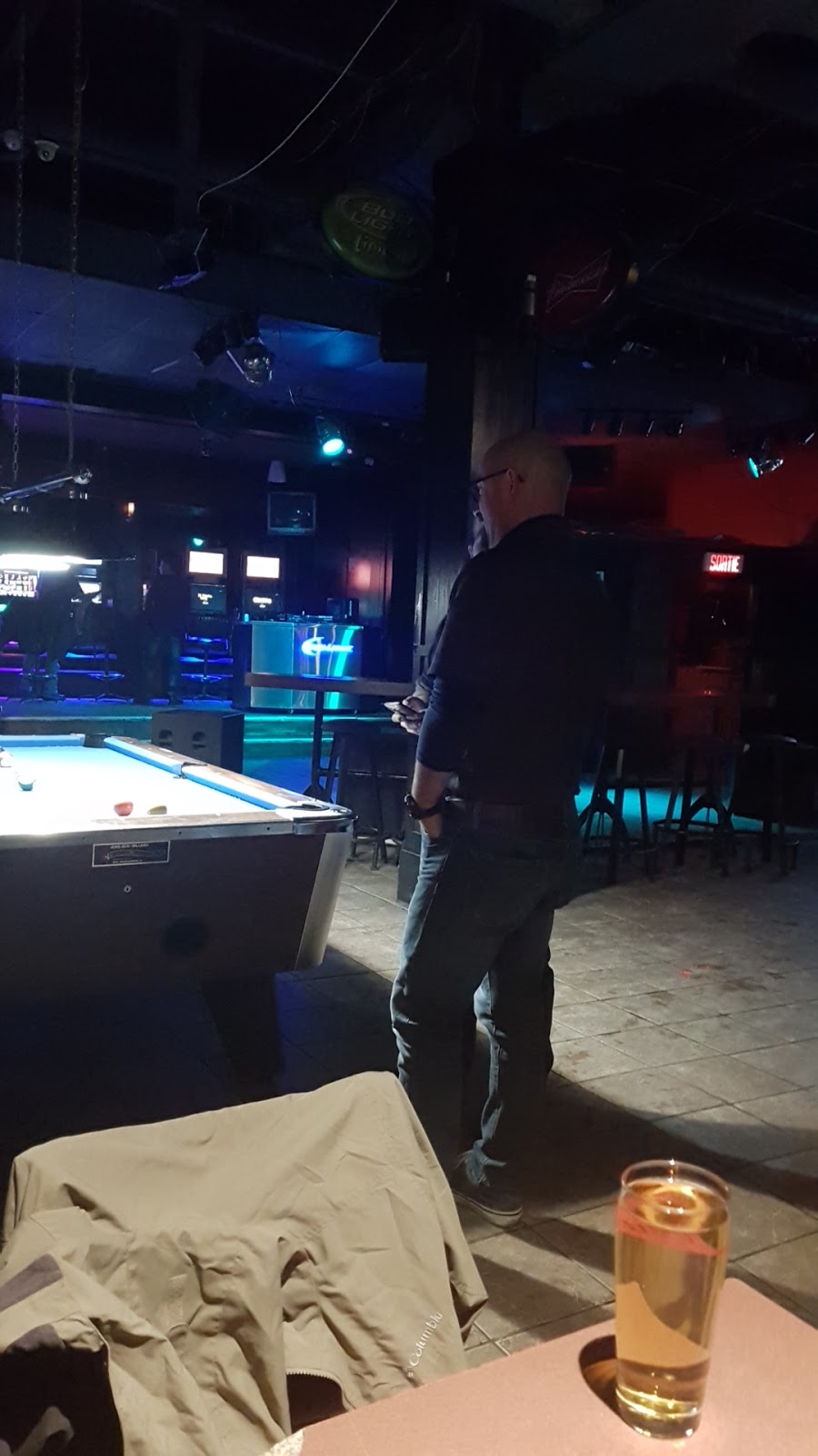 Bar 1250 | 1250 Rue Roberval, Saint-Bruno-de-Montarville, QC J3V 5J2, Canada | Phone: (450) 653-1900