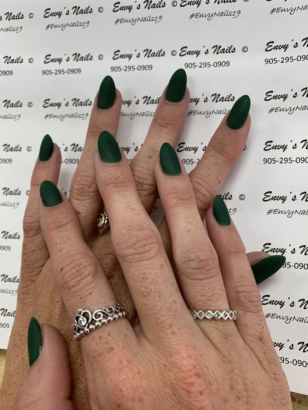 Envys Nails | 3464 Cattell Dr, Niagara Falls, ON L2G 7K7, Canada | Phone: (905) 295-0909