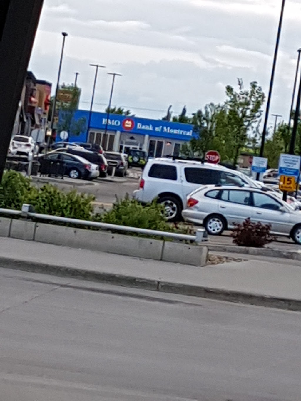 BMO Bank of Montreal | 9625 160 Ave NW, Edmonton, AB T5Z 3H3, Canada | Phone: (780) 408-0287