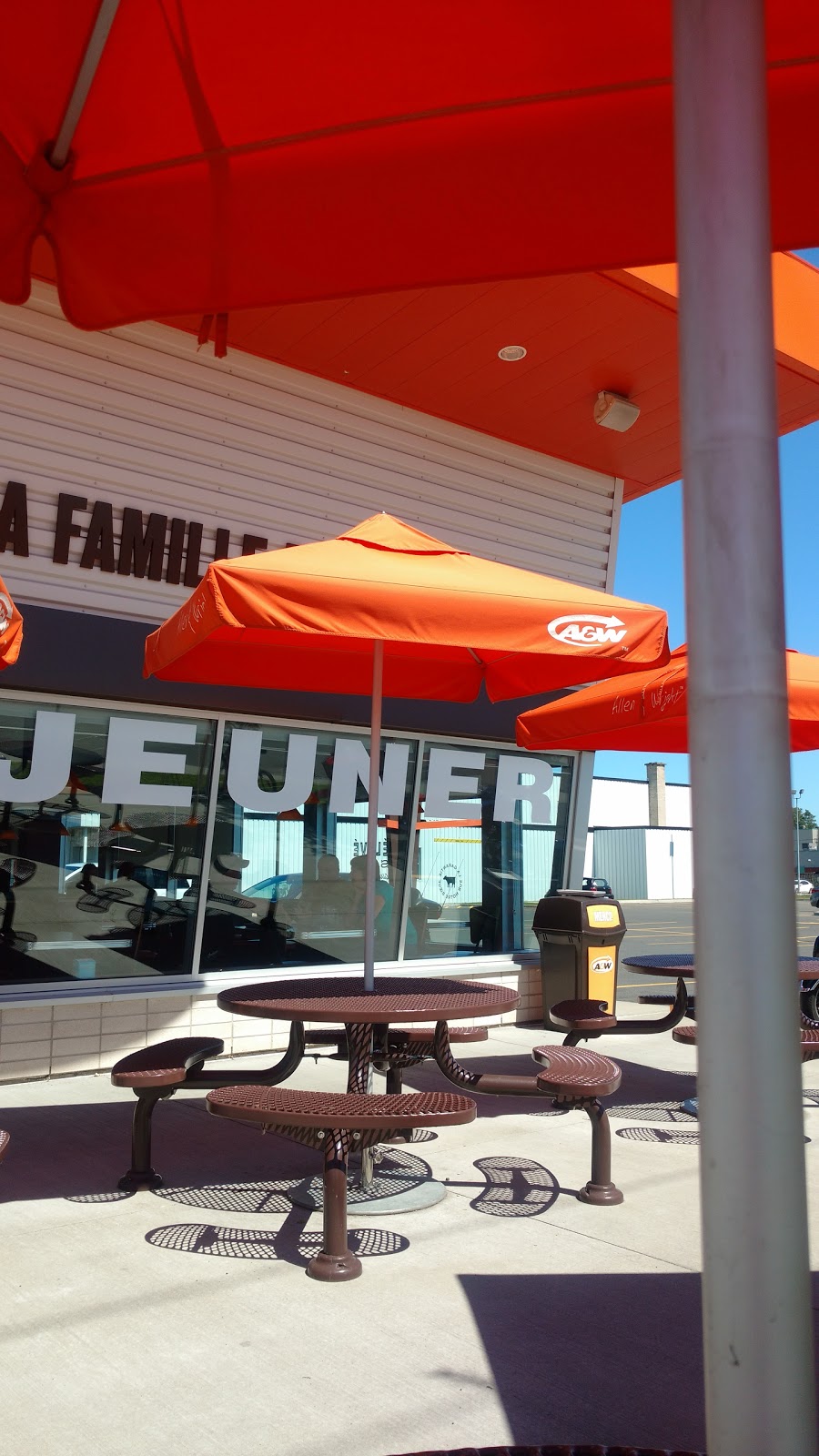 A&W Canada | 339 Boulevard Fiset, Sorel-Tracy, QC J3P 3R3, Canada | Phone: (450) 743-5050
