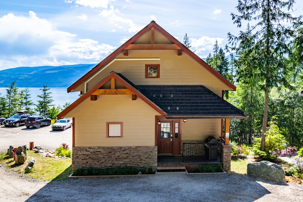 Halcyon Hot Springs Resort | 5655 BC-23, Nakusp, BC V0G 1R0, Canada | Phone: (250) 265-3554