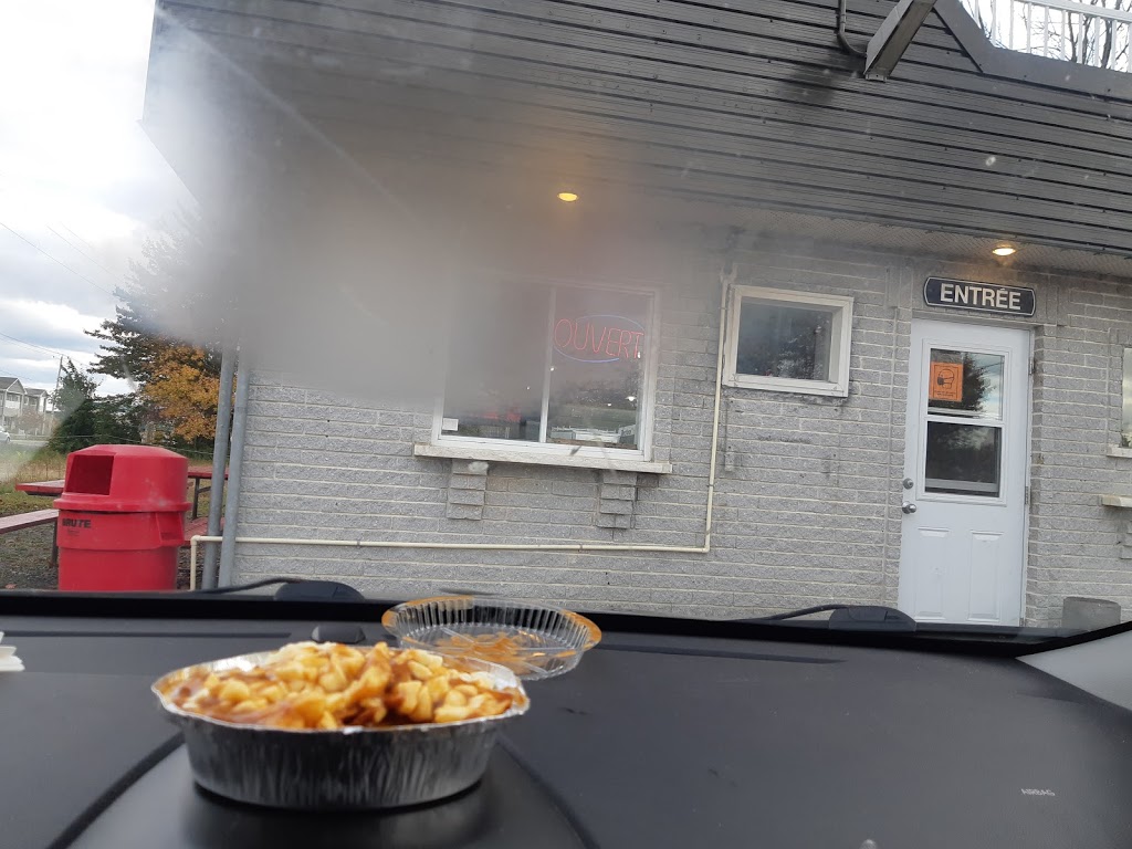 LAvant-Match Casse-Croûte | 4519 Boulevard Saint-Joseph, Saint-Nicéphore, QC J2A 1A9, Canada | Phone: (819) 477-6464
