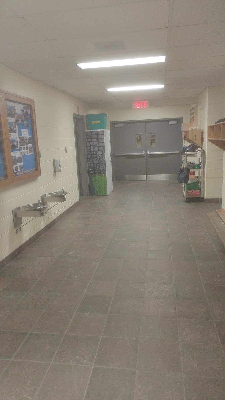 École De Lapprenti-Sage | 2200 Rue Coursol, Québec, QC G2B 4Y4, Canada | Phone: (418) 686-4040