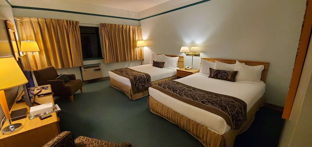 Cedars Inn Hotel & Convention Center | 895 Gibsons Way, Gibsons, BC V0N 1V8, Canada | Phone: (604) 886-3008