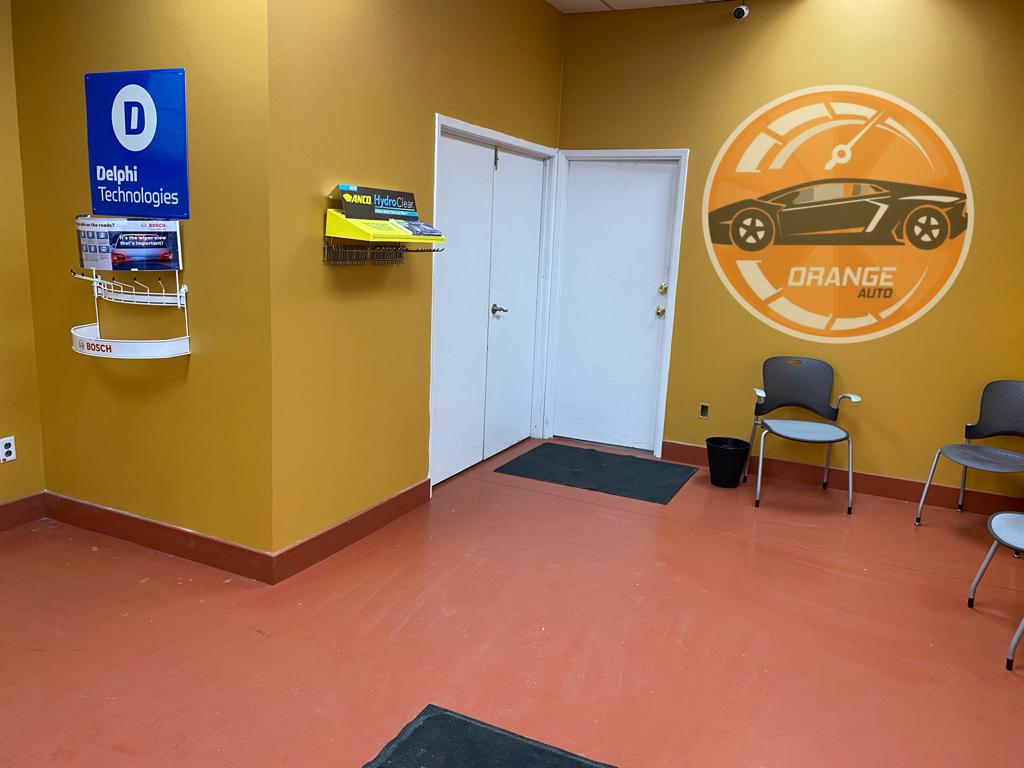 Orange Auto Services Inc | 2344 Wyecroft Rd Unit F1, Oakville, ON L6L 6M1, Canada | Phone: (905) 825-8277