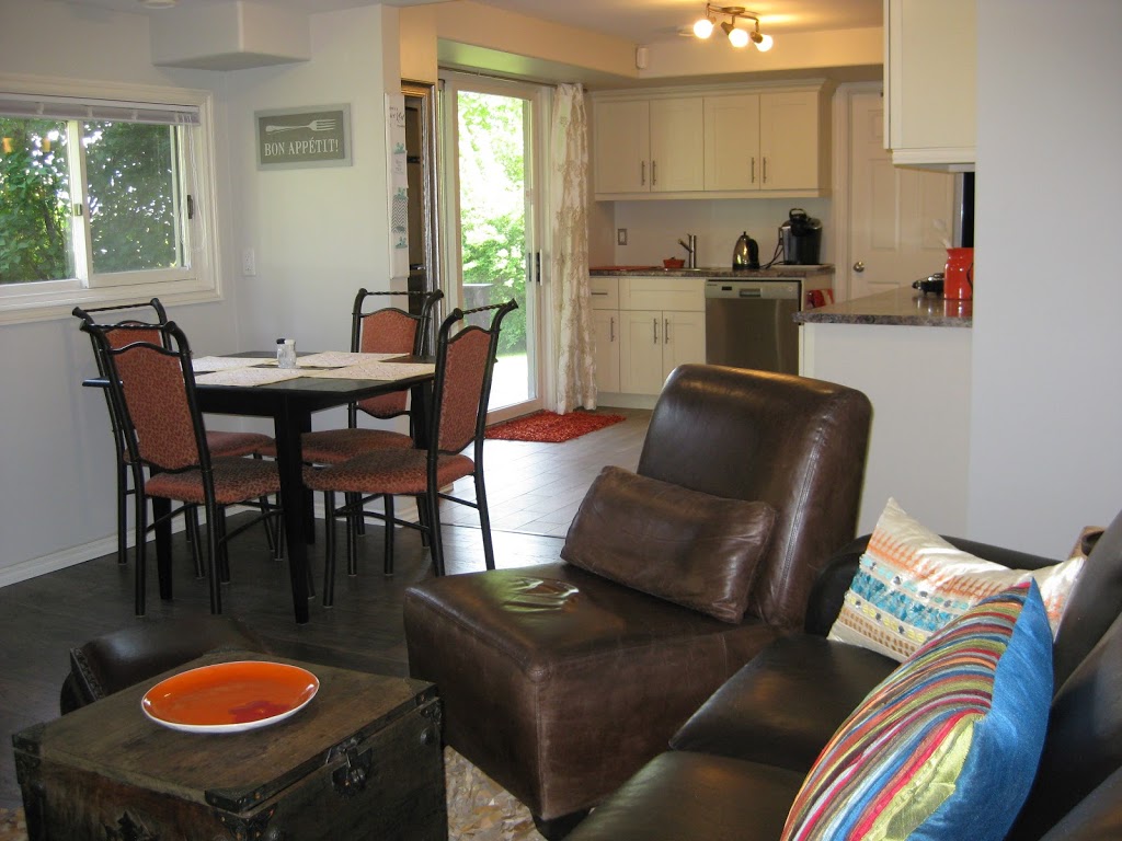 Lakeview Vacation Suite, Kelowna (Westside) | 424 Abel Pl, Kelowna, BC V1Z 3E1, Canada | Phone: (250) 769-6225