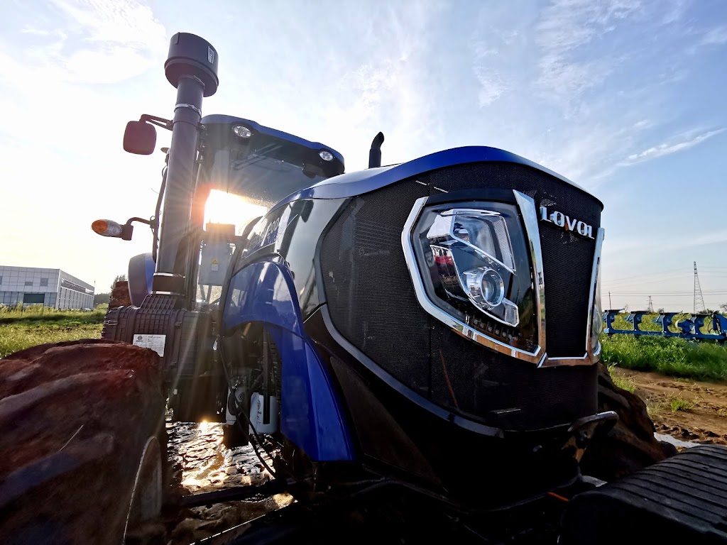 Tracteurs compacts LOVOL - LOVOL Agriculture | 24 Rue Industrielle, Saint-Benoît-Labre, QC G0M 1P0, Canada | Phone: (418) 227-2077