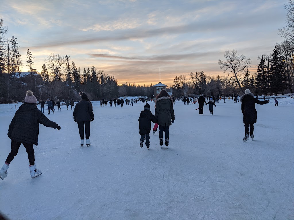 Silverwood On The Park | 8604 48 Ave NW, Calgary, AB T3B 5E6, Canada | Phone: (403) 247-6024