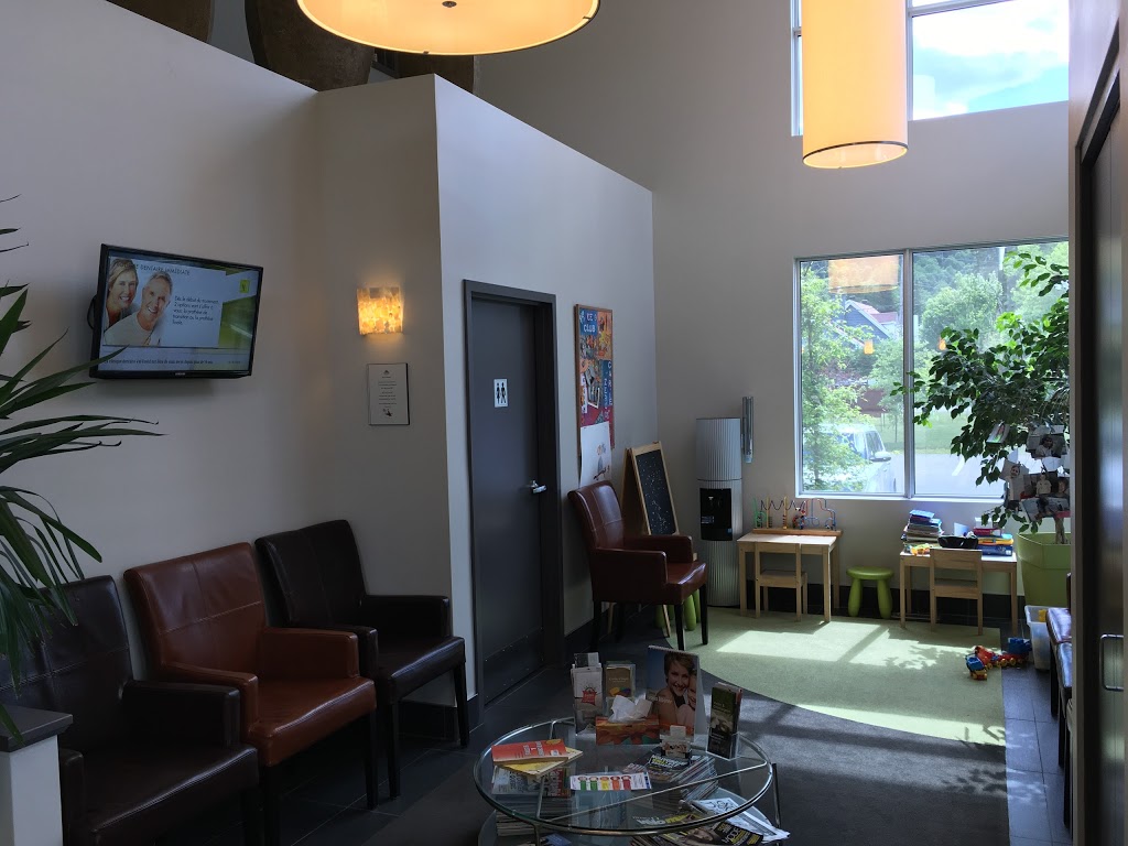 Clinique Dentaire Val-David | 2350 Rue de lÉglise, Val-David, QC J0T 2N0, Canada | Phone: (819) 322-9999