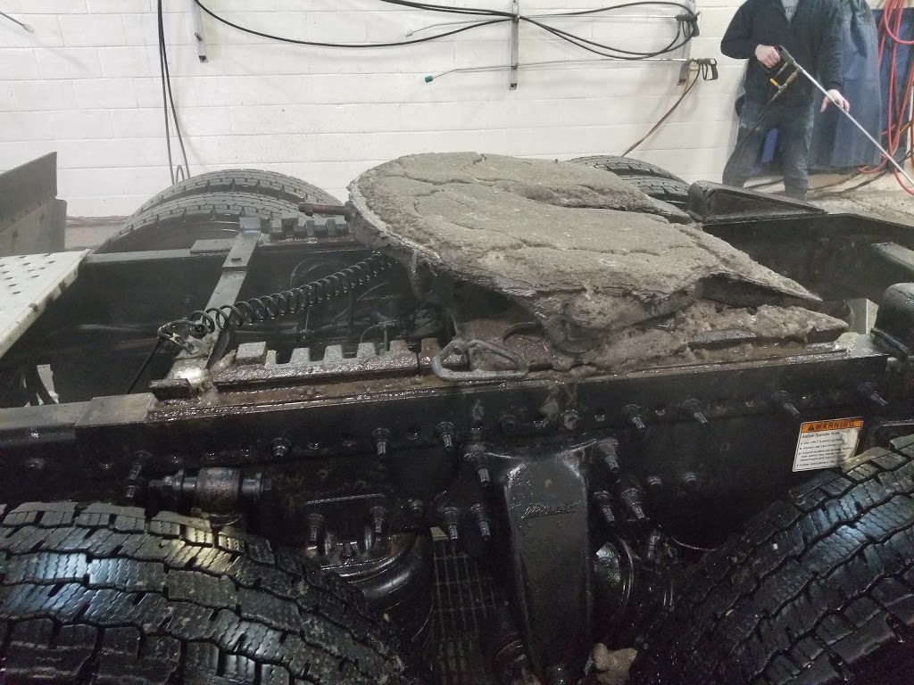 Blue Beacon Truck Wash of Milton, ON | 40 Chisholm Dr, Milton, ON L9T 3G9, Canada | Phone: (905) 878-3060