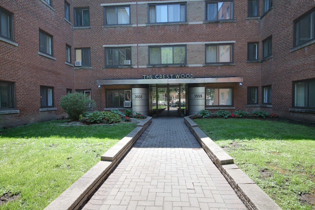 Le Crestwood | 3555 Av. Atwater, Montréal, QC H3H 1Y3, Canada | Phone: (514) 704-6884