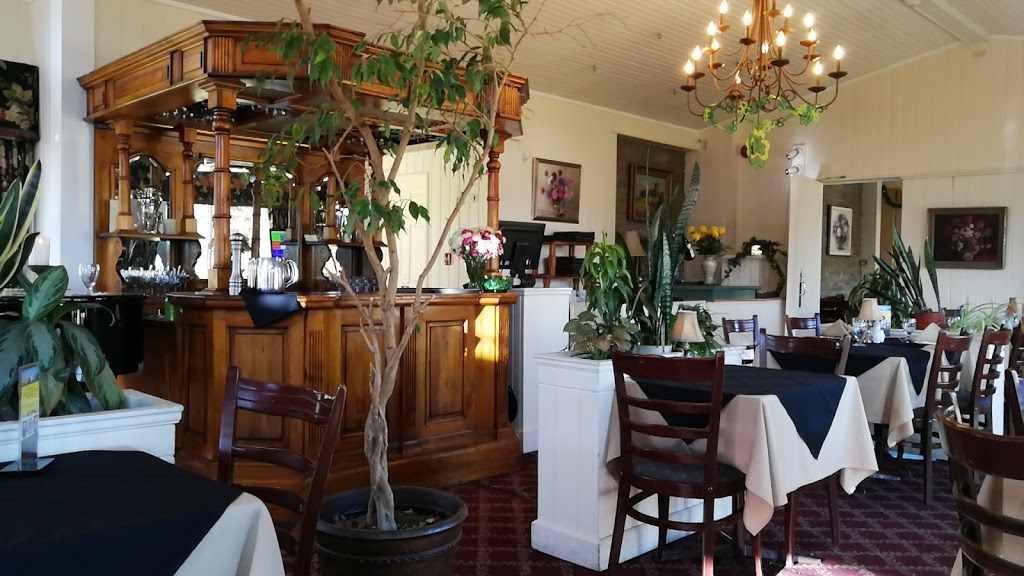 Amelias Garden Restaurant | 395 Sandy Hook Rd, Picton, ON K0K 2T0, Canada | Phone: (613) 476-7492
