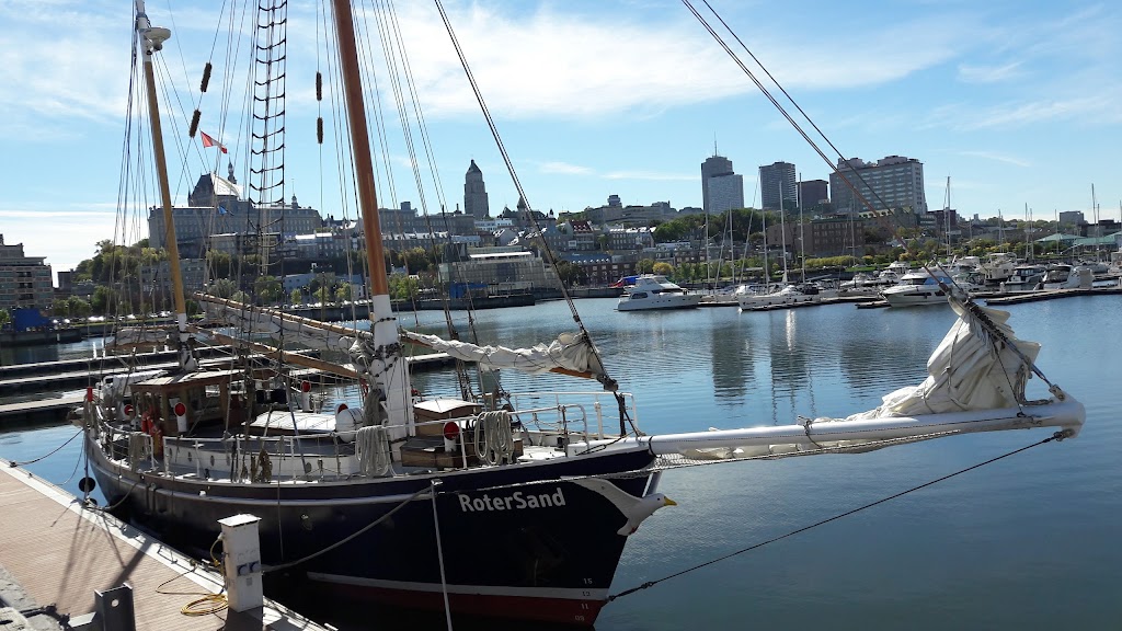 RV overnight parking | 105 Rue Abraham Martin #155, Quebec City, QC G1K 8N1, Canada | Phone: (514) 965-2315