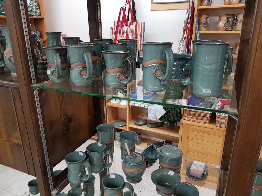 Knut Pottery | 2550 Powder Point Rd, Nanoose Bay, BC V9P 9E8, Canada | Phone: (250) 468-7633