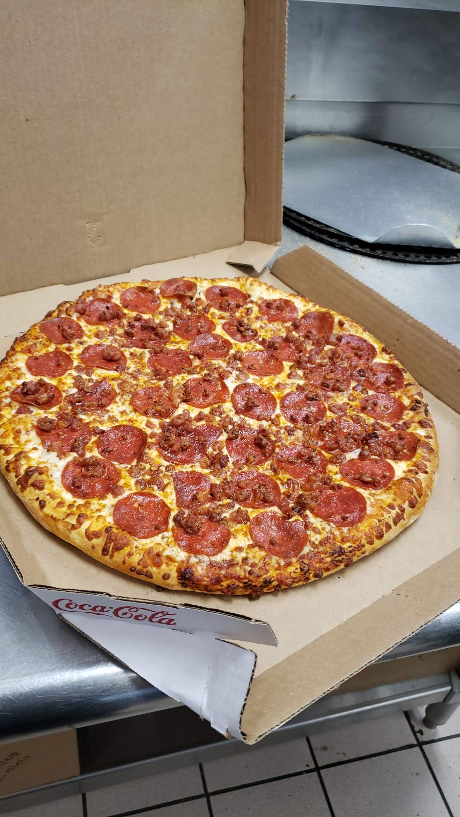 Dominos Pizza | 4207 Keele St, North York, ON M3J 3T8, Canada | Phone: (416) 661-8000
