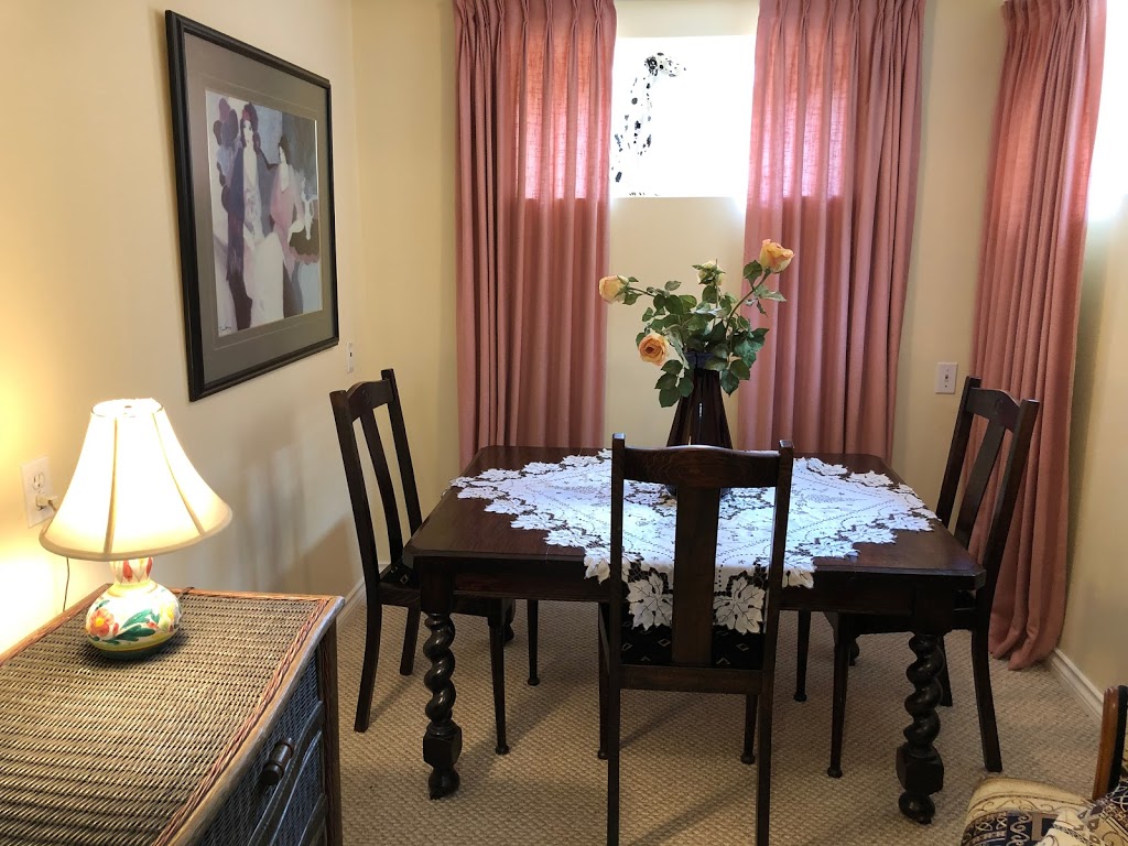 Sausalito Beachside Suites | 1185 Oxford St, White Rock, BC V4B 3P5, Canada | Phone: (604) 538-3237