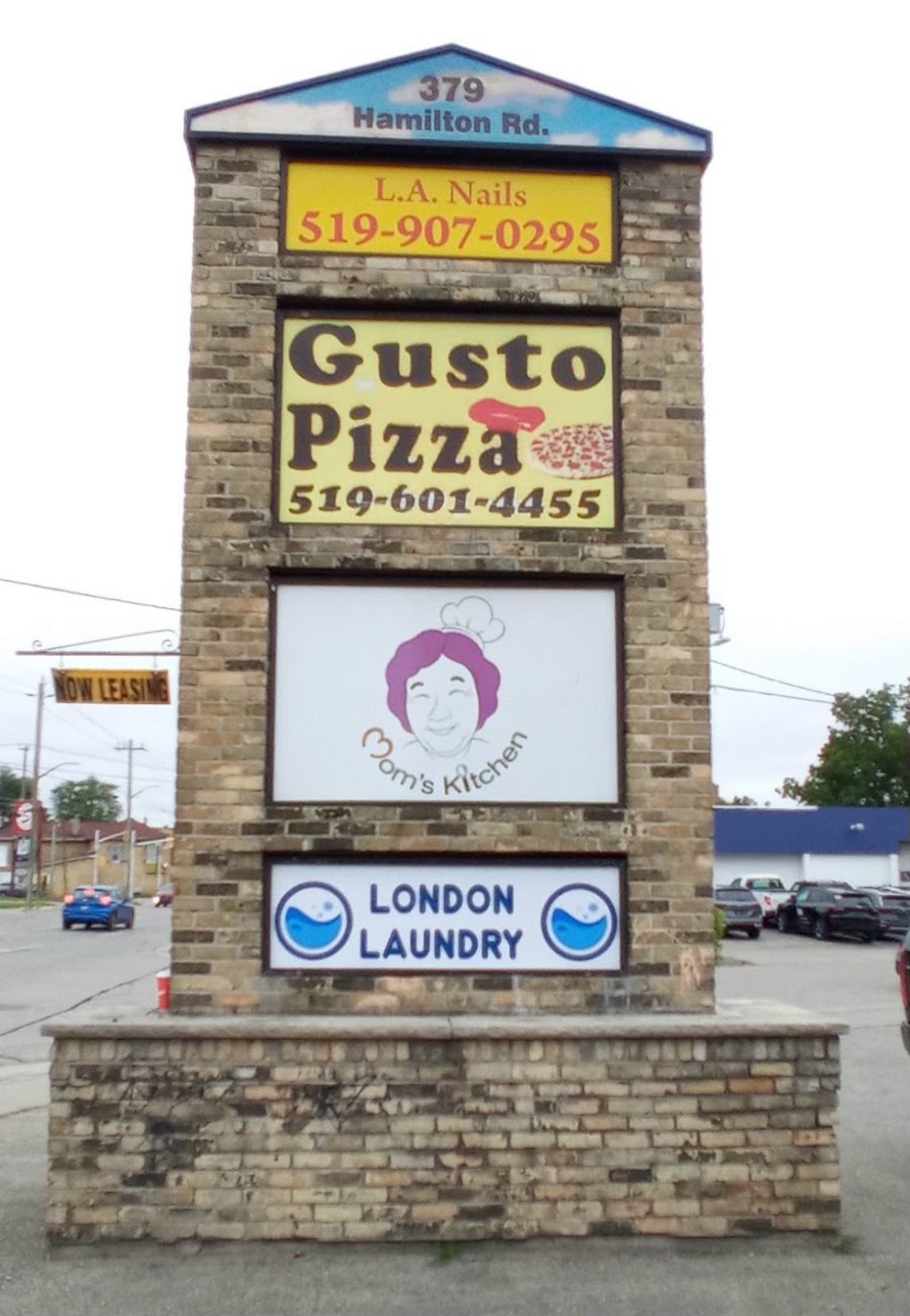 LONDON LAUNDRY | 379 Hamilton Rd, London, ON N5Z 1R7, Canada | Phone: (519) 521-5588