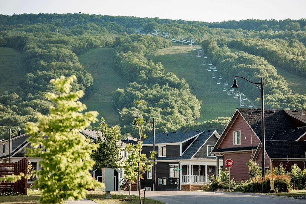 Windfall at Blue Mountain | 104 Yellow Birch Cres, The Blue Mountains, ON L9Y 0Y5, Canada | Phone: (705) 293-0954
