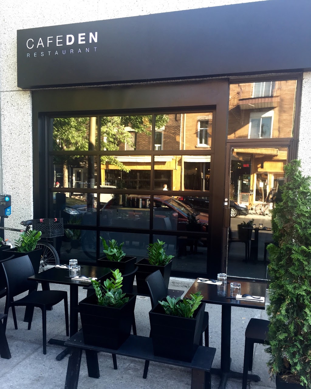 CAFEDEN | 6576 Boul. Saint-Laurent, Montréal, QC H2S 3C6, Canada | Phone: (514) 419-1589