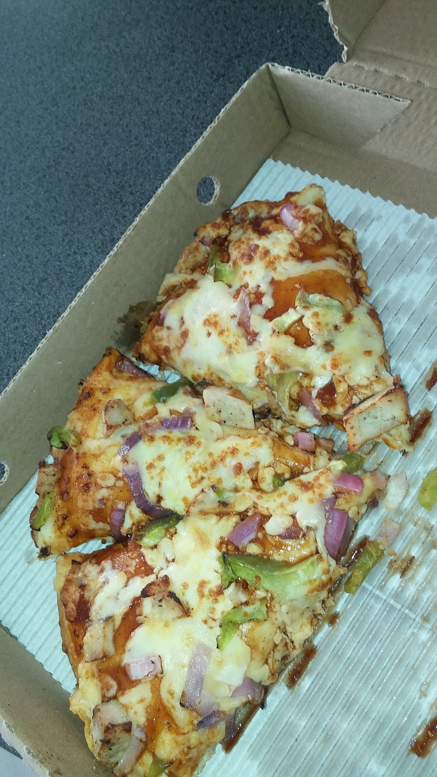 Pizza Hut | 7515 Market Crossing Unit 170, Burnaby, BC V5J 0A3, Canada | Phone: (604) 433-8424