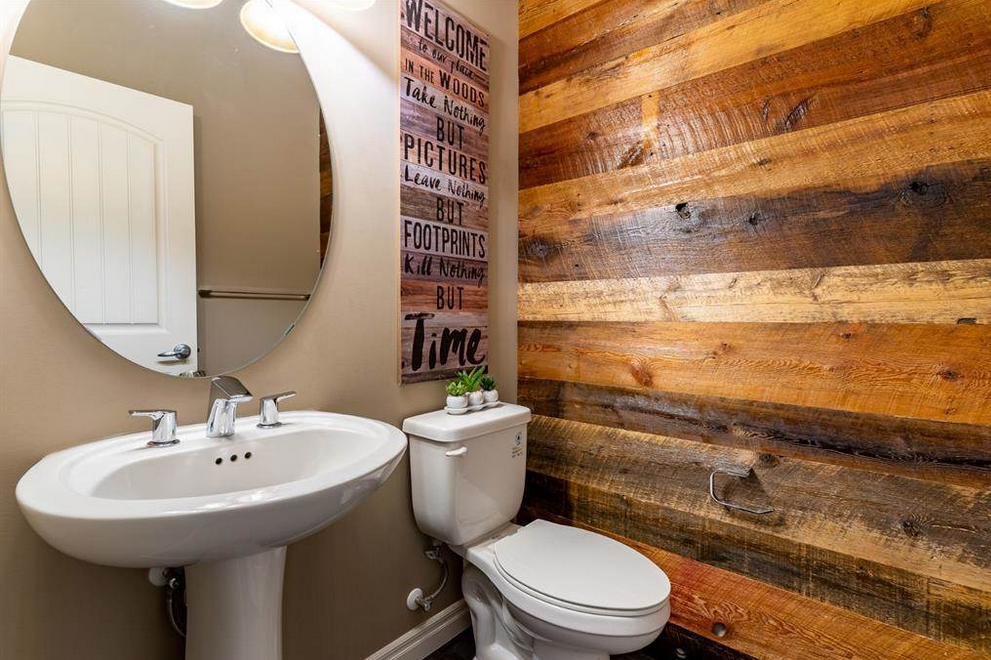 executivepainters.ca | 2189 Dundas St #72, London, ON N5V 3N8, Canada | Phone: (519) 204-5644
