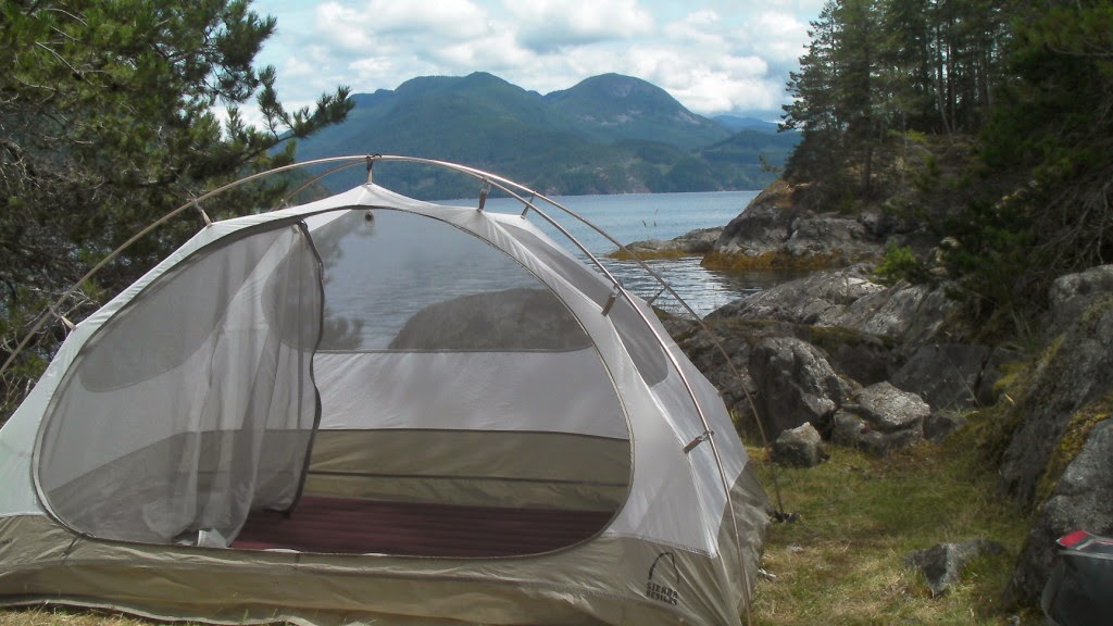 West Beach Paddle | Marine Dr, White Rock, BC V4B 1B9, Canada | Phone: (604) 318-4019