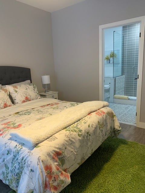 On the Cliff Bed & Breakfast | 136 McKague Rd, Lions Head, ON N0H 1W0, Canada | Phone: (416) 209-1061